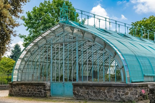 Transformez votre jardin avec nos serres de jardin innovantes